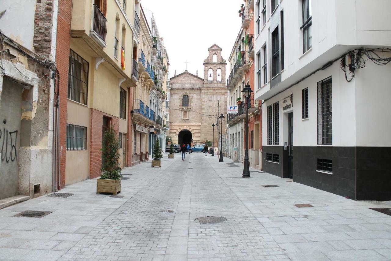 Apartamento Ancha del Carmen AVE Centro Málaga madmar lujo New Zambrano Exterior foto